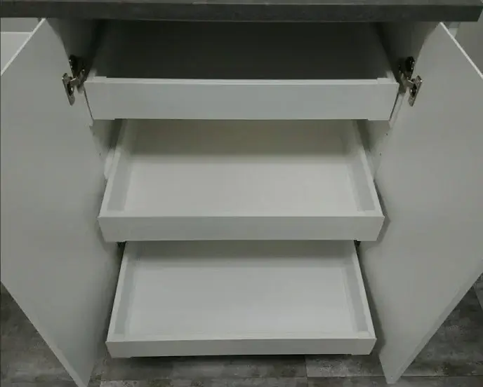 Roll Out Tray 15"