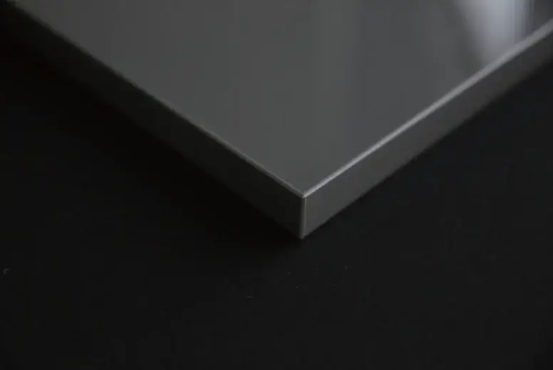 Gray Reflection collection view 2